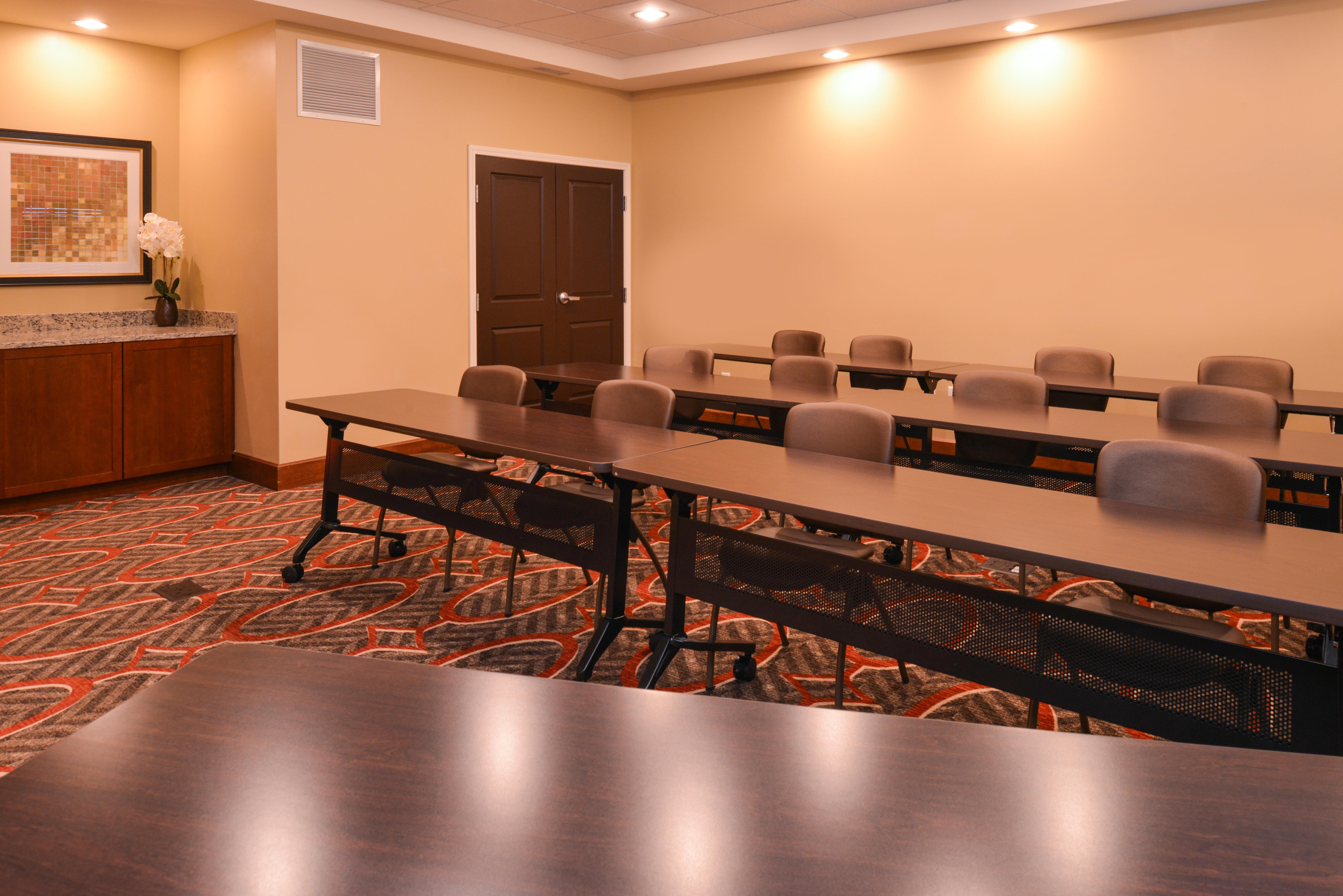 Staybridge Suites Merrillville By Ihg Exterior foto